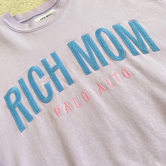 Rich Mom Palo Alto - Picture 2 of 6